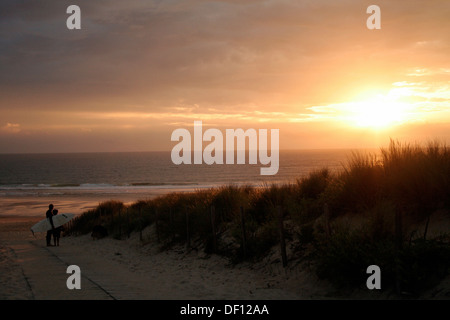 Lacanau Océan, France, coucher de soleil sur la plage Banque D'Images