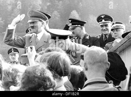 L'image de la propagande nazie! Affiche Adolf Hitler lors d'une réception festive. Date et lieu inconnus. Fotoarchiv für Zeitgeschichte Banque D'Images