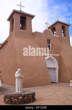 L'église San Francisco de Asis à Rancho de Taos, NM Banque D'Images