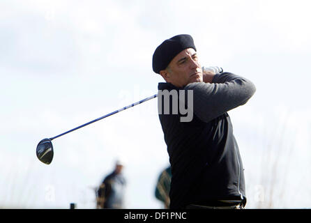 Carnoustie Écosse, Royaume-Uni. Septembre 26, 2013. L'acteur hollywoodien Andy Garcia au cours de la première ronde de championnat de golf de la Dunhill, à partir de l'Old Course St Andrews. Credit : Action Plus Sport Images/Alamy Live News Banque D'Images