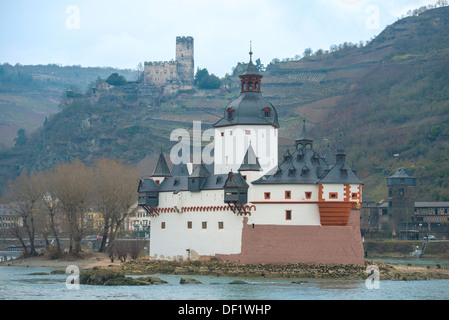 Château Pfalzgrafenstein sur l'île de Falkenau, Rhin, Allemagne Banque D'Images