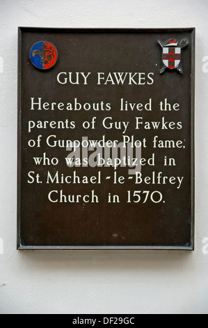 Guy Fawkes, chef de la conspiration, est commémoré dans cette plaque dans New York. Banque D'Images