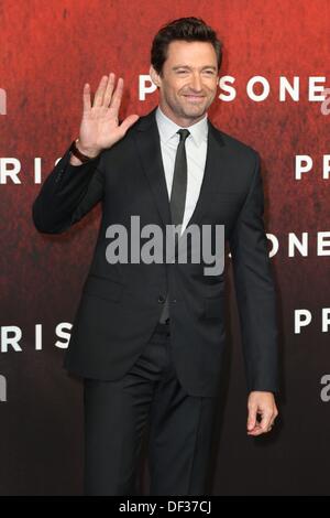 Berlin, Allemagne. 26 août, 2013. L'acteur australien Hugh Jackman s'occupe à la première de son nouveau film 'prisonniers' au Cinestar Theatre au Sony Center de Berlin. Le 26 septembre 2013. Dpa : Crédit photo alliance/Alamy Live News Banque D'Images