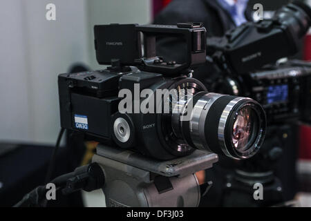 Bologne, Italie. 27 Septembre, 2013. La technologie de la radiodiffusion italienne TBI & Show, Canon et Nikon News Cinéma à Bologne, Italie le Sep 27, 2013. Credit : Valerio Agolino/Alamy Live News Banque D'Images