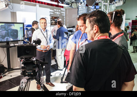 Bologne, Italie. 27 Septembre, 2013. La technologie de la radiodiffusion italienne TBI & Show, Canon et Nikon News Cinéma à Bologne, Italie le Sep 27, 2013. Credit : Valerio Agolino/Alamy Live News Banque D'Images