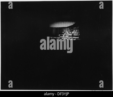 Vue à distance d'un groupe jouant au Président Truman au gala inaugural de la National Guard Armory à Washington... 199991 Banque D'Images