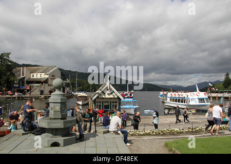 Bowness-on-Windermere est une ville du sud de Lakeland, Cumbria, Angleterre. Banque D'Images