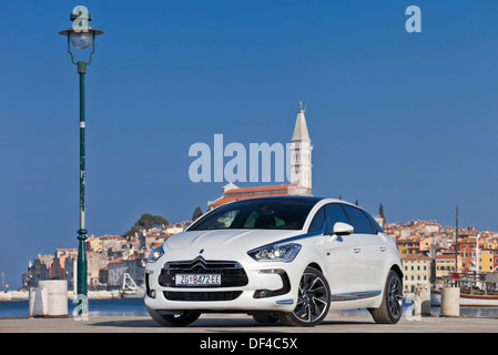 Citroen DS5 Hybrid4 Airdream Sport Chic Banque D'Images