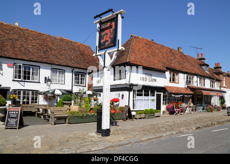 Le Red Lion Pub et le Fournil Plateau Chambres du Cranbrook Kent England UK GO Banque D'Images