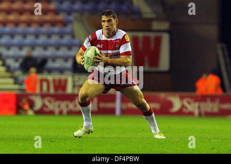 Wigan, UK. 27 août, 2013. Matty Smith de Wigan Warriors en action au cours de la Super League Rugby match de demi-finale de qualification entre Wigan Warriors et Leeds Rhinos du DW Stadium © Plus Sport Action/Alamy Live News Banque D'Images