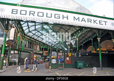 Borough Market (marché alimentaire de Londres célèbre britannique et internationale exceptionnelle de produire). Banque D'Images