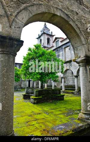 Posada Geres Amares,vieux,monastère cloître,vue sur les collines environnantes, une grande randonnée dans le Parc National de Geres,le Nord du Portugal Banque D'Images