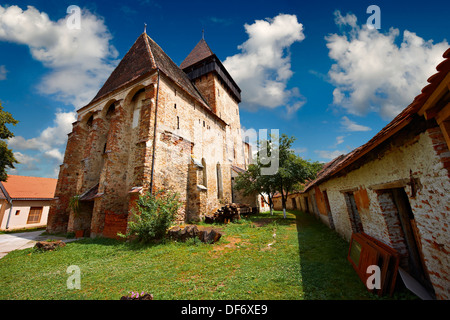 Le 14ème siècle gothique Sever Axnte évangélique Saxon église fortifiée, Sibiu, Transylvanie. Banque D'Images