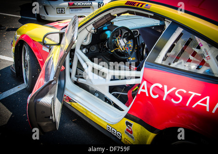 À l'intérieur d'une Porsche 911 GT3 Cup Series Location Banque D'Images