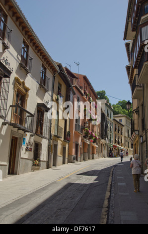 L'Europe, l'Espagne, Grenade Cuesta de Gomerez, rue touristique, près de l'ALHAMBRA Banque D'Images