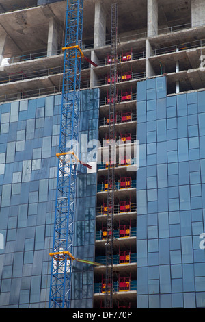 Site de construction building skyscraper Singapore city Asia capital financial trade hotel bureaux pouvoir fonctionne le travail d'énergie Banque D'Images