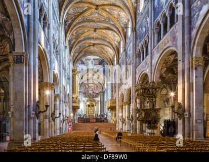 Intérieur de la Cathédrale, Parme, Emilie-Romagne, Italie Banque D'Images