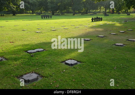 1944 D-Day en Normandie : cimetière allemand de la Cambe, Normandie. Banque D'Images