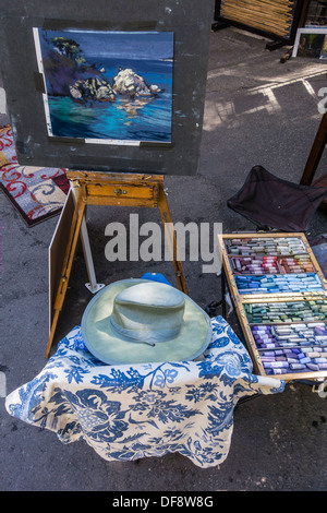 Encore une vie d'une sélection de pastels de l'artiste en préparation pour la création d'un dessin au pastel à Santa Barbara, Californie Banque D'Images