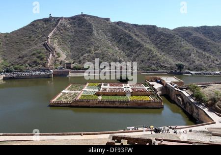 Kesar Kyari Bagh gardens, Fort Amber près de Jaipur, Rajasthan, Inde, Asie. Banque D'Images