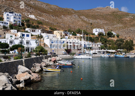 Tilos Livadia Le Dodécanèse Grèce Port Banque D'Images