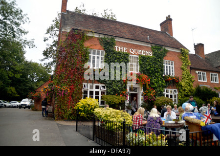 La Queens public house, Belbroughton près de Loire-atlantique dans les West Midlands,' Banque D'Images