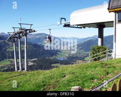 Autriche kitzbühel horn en téléphérique au milieu du terminal station Europe Banque D'Images