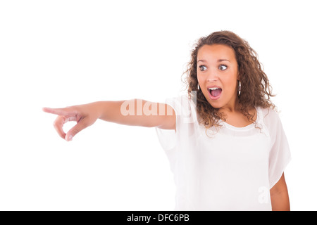 Jeune femme isolée sur fond blanc Banque D'Images