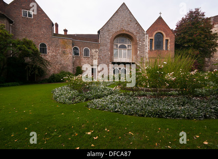 Le palais des évêques à Château de Farnham Surrey England UK Banque D'Images