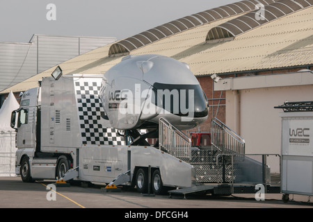 STRASBOURG, FRANCE - 2 octobre : Simulateur WRC sur un camion dans la zone du personnel à au rallye France-Alsace, à Strasbourg, France Banque D'Images