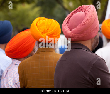 Les hommes sikhs portant dastar - USA Banque D'Images