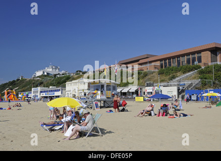 Lifeguard Station sur la plage de Bournemouth BOURNEMOUTH Dorset England Banque D'Images