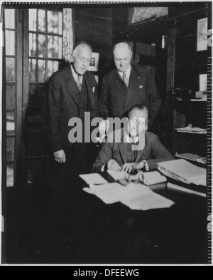 Franklin D. Roosevelt, Farley, et Charles Richard Crane À Warm Springs, Géorgie 196727 Banque D'Images