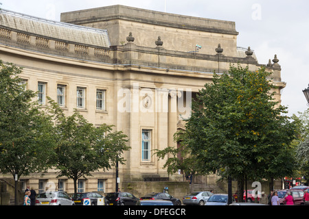 La cour des magistrats, partie du centre municipal des bâtiments sur Le Mans Crescent, Bolton, Lancashire. Banque D'Images