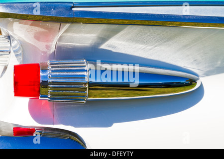 Libre montrant les détails de l'arrière des feux arrière sur un 1961 Plymouth Fury. Banque D'Images