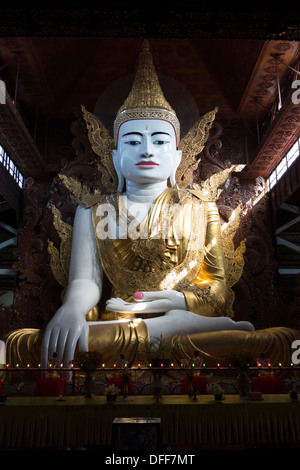 Nga Htat Gyi Temple Pagode Yangon Myanmar Banque D'Images