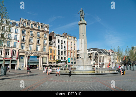 Vue générale de la Place du Général de Gaulle (Grand Place), Lille, Nord Pas de Calais, Nord, France. Banque D'Images