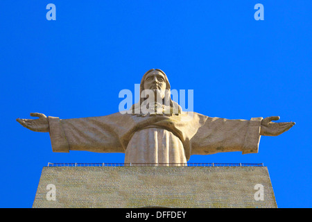 La Statue du Christ, Cristo Rei, Lisbonne, Portugal, au sud ouest de l'Europe Banque D'Images