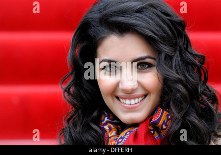 Katie Melua (singer/songwriter) dans la Gendarmenmarkt, Berlin, Allemagne, avril 2012, la diffusion d'un concert il y a plus tard dans l'année Banque D'Images