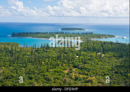 Donnant sur l'Ile des Pins, l'Île des Pins, Nouvelle Calédonie, France Banque D'Images