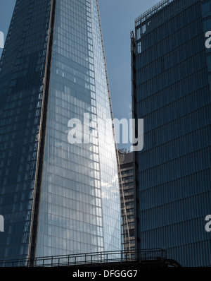 Le Shard, un gratte-ciel emblématique de 87 étages, près de London Bridge, Londres, Royaume-Uni, à 306m (1 004 ft) le plus haut édifice de l'Union européenne. Banque D'Images