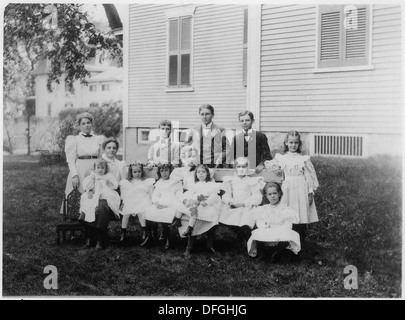 Franklin D. Roosevelt avec 12 cousins de Fairhaven, Massachusetts 196988 Banque D'Images