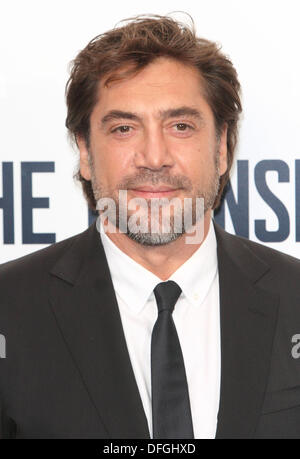 Londres, Royaume-Uni. 06Th Oct, 2013. Javier Bardem assiste à une projection spéciale de "Le conseiller" à l'odéon West End, Leicester Square, Londres - 3 octobre 2013 Photo par Keith Mayhew © KEITH MAYHEW/Alamy Live News Banque D'Images