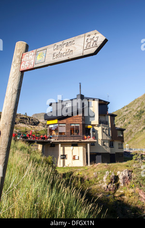 Auberge de pèlerins à St Jame's way au Somport, Huesca, Espagne Banque D'Images