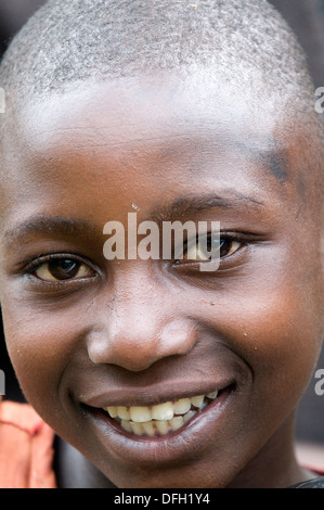 Filles rwandaises close up coeur chaleureux sourires avec l'amitié et la bonté Banque D'Images