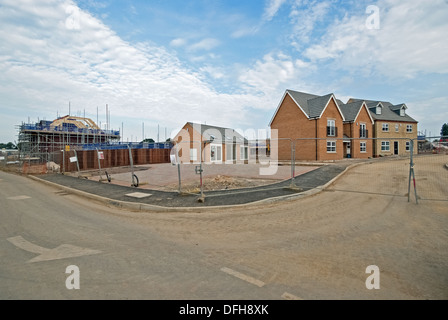 Site de construction de nouvelles maisons en construction Northamptonshire Royaume-uni Angleterre Banque D'Images