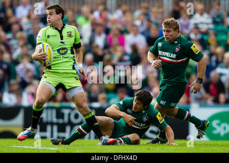 Leicester, Royaume-Uni. 05Th Oct, 2013.Action de l'Aviva Premiership Round 5 match entre Leicester Tigers et Northampton Saints joué à Welford Road, Leicester Crédit : Graham Wilson/Alamy Live News Banque D'Images