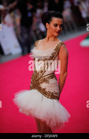 Le chanteur britannique Katy Perry assiste à la première du documentaire film 'Katy Perry : Part Of Me' à Leicester Square à Londres, BRI Banque D'Images