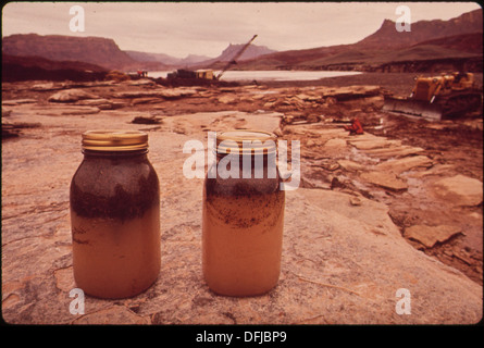 En octobre 1972, la Texas-New Mexico Pipeline Company a connu une rupture de pipeline, déversant 285 000 gallons de pétrole brut. Banque D'Images