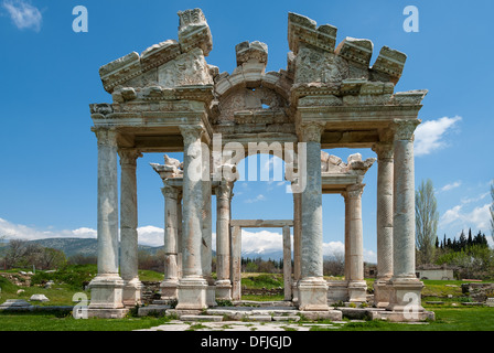 Porte monumentale dans l'ancienne ville grecque de Turquie, Geyre Afrodisias dans Banque D'Images